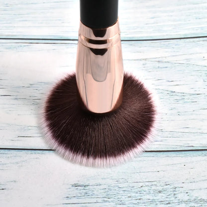 Blending Blush Brush Professional Cosmetic Beauty Makeup Tool