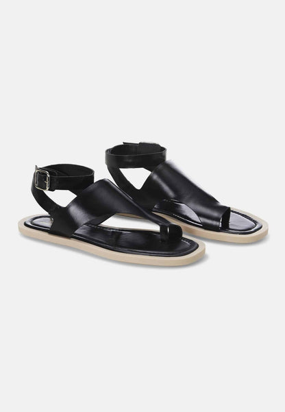 White Leather Toe-Ring Sandals – Handmade Women’s Flat Sandals